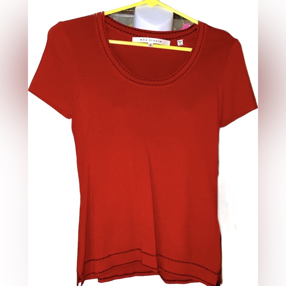 Max studio Red knit material with black thread edging. Size S.